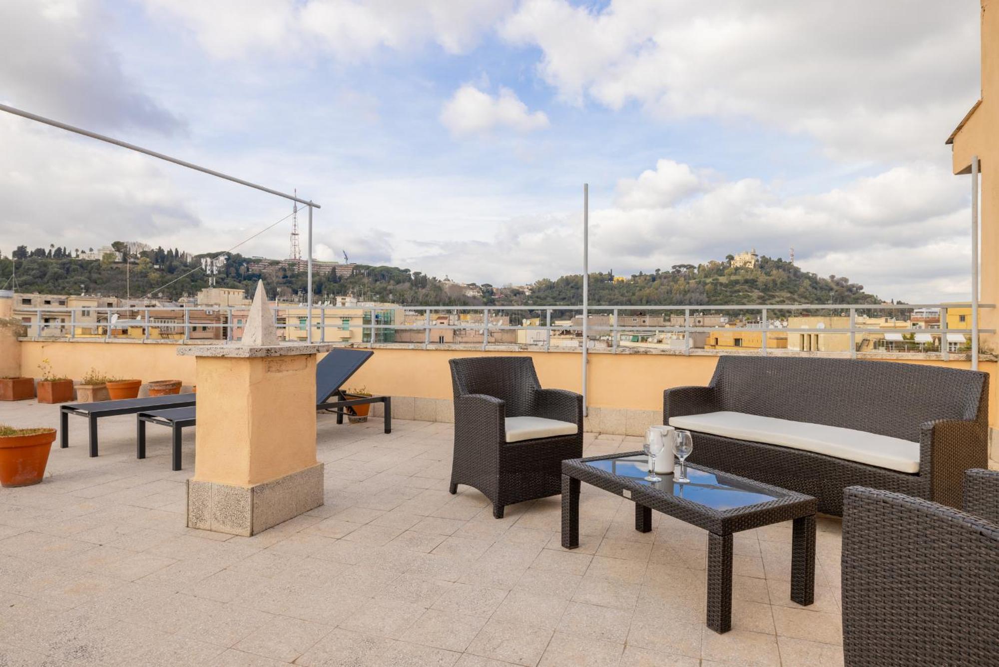 Top Floor Apt With Rooftop Terrace Near St. Peter Rom Exterior foto