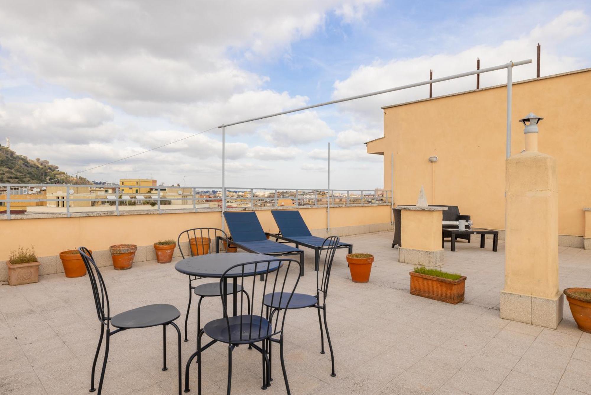 Top Floor Apt With Rooftop Terrace Near St. Peter Rom Exterior foto